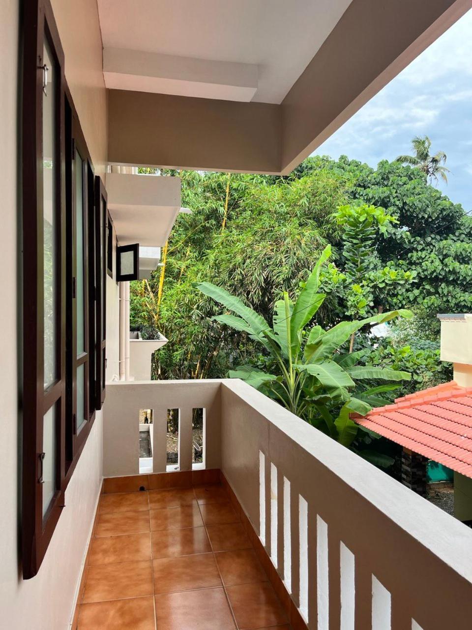 Bava Beach Resort & Retreat Center Varkala Extérieur photo